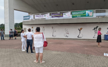 Criciúma: Trabalhadores da enfermagem protestam pelo aumento do piso salarial