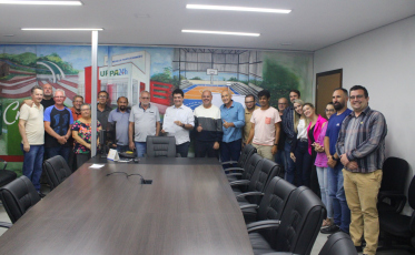 Assinada a ordem de serviço para reforma do campo de futebol da Vila Manaus