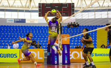 Vôlei masculino de Criciúma estreia com vitórias na Superliga Catarinense