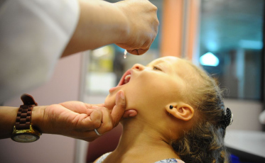 Pólio segue como única emergência global mantida pela OMS