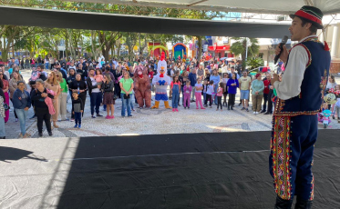 Praça São Donato movimentada celebra o fim da Semana da Família de Içara