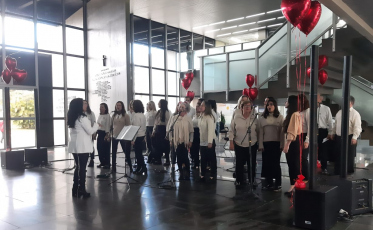 Prefeitura de Criciúma recebe apresentação do Coral Vozes do Paço