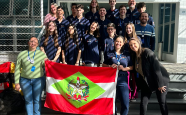 Alunos da Escola S de Criciúma participam de torneio internacional de robótica