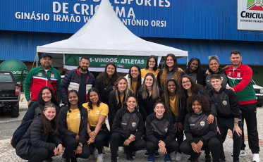 Handebol feminino de Criciúma está na semifinal da Liga Nacional