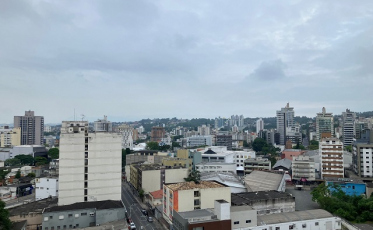 Márcio Sônego: terça-feira começa com tempo nublado e possibilidade de chuva à tarde (ÁUDIO)
