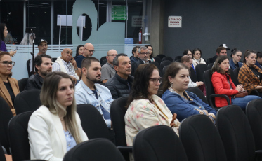 Governo de Criciúma promove palestra sobre presença digital para microempreendedores