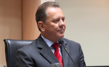 Joares Ponticelli vai definir na próxima semana se será candidato a vereador em Tubarão