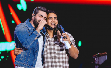 Henrique e Juliano em Criciúma: dupla se apresenta no Nações Shopping em novembro