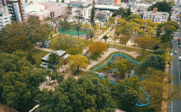 Governo de Criciúma assina ordem de serviço para construção de banheiros públicos na Praça do Congresso