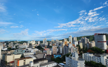 ((Áudio)) Sol e temperatura em elevação nesta terça-feira 