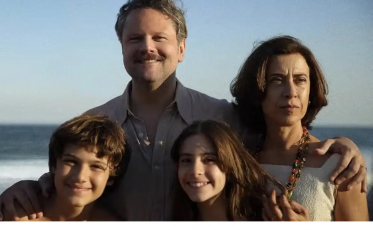 Cinema: Globo de Ouro será entregue esta noite; brasileiros estão na disputa