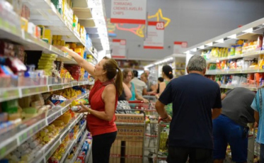 Prévia da inflação de fevereiro é de 1,23%, maior variação para o mês desde 2016