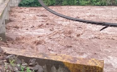 Chuva isolada de forte intensidade traz danos a Timbé do Sul