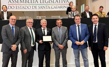 [Áudio] Sessão Solene homenageia os 145 anos de Araranguá