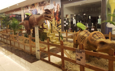 Réplicas de dinossauros em tamanho real chegam ao Nações Shopping neste fim de semana