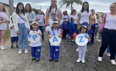 Caminhada da Paz mobiliza alunos no Balneário Rincão nessa quinta-feira 