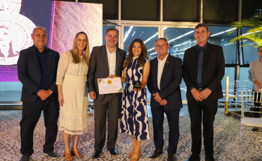 Medalha Thati Teixeira: Primeira edição reconhece mulheres na política de Criciúma