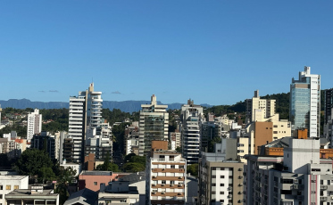 [Áudio] Predomínio de sol e calor