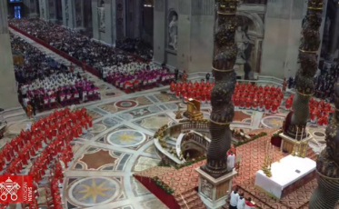 Conclave começa no Vaticano para eleger novo papa; saiba o que acontece