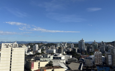 Ar de Criciúma atinge nível insalubre após índice chegar a 170