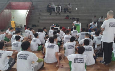 Sete atletas criciumenses selecionados para a próxima fase do Acampamento Regional de Handebol