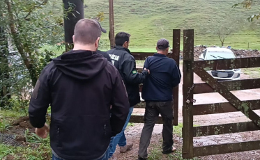 Polícia Civil faz operação contra pedofilia em Balneário Arroio do Silva