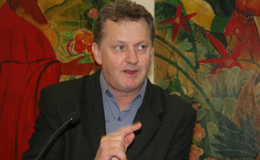 Acélio Casagrande fala sobre a dívida de R$ 1 bilhão da Secretaria da Saúde