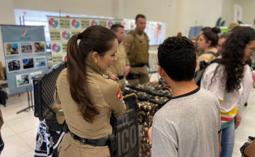 Feira Aciva de Profissões: um encontro de oportunidades para estudantes do Extremo Sul Catarinense
