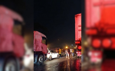 BR-101 é liberada após grave acidente em SC; trânsito segue lento