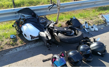 Motociclista morre e três pessoas ficam feridas em acidente na BR-101