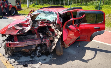 Criciúma: Motorista morre em grave acidente de trânsito