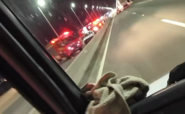 Acidente mata motociclista e bloqueia trânsito na Ponte Anita Garibaldi 