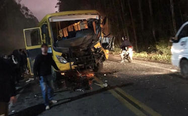 Motorista morre em grave acidente com ônibus escolar em Treviso (FOTOS)