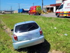 Carro sai da pista na BR-101 e duas pessoas são hospitalizadas em Sangão