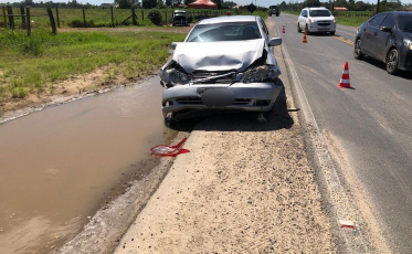 Colisão traseira entre dois carros é registrada em Jaguaruna