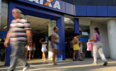 Trabalhadores têm até hoje para sacar abono salarial de 2016