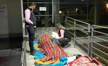 Campanha relâmpago arrecada cobertores para pessoas em vulnerabilidade social 