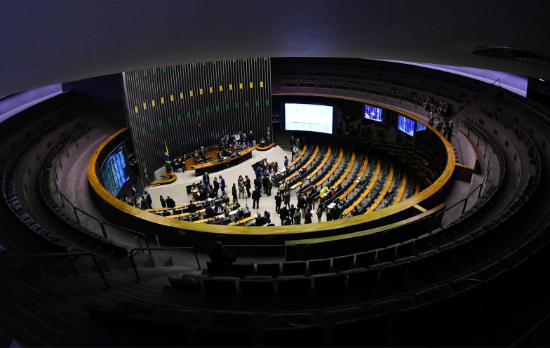 Veja os 16 deputados federais eleitos por Santa Catarina