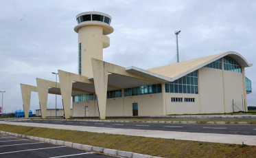 Enquanto não resolve o problema do caminhão, RDL negocia novo voo para Jaguaruna