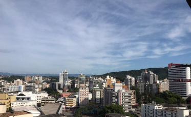 Tempo bom para quem for pegar a estrada no feriadão