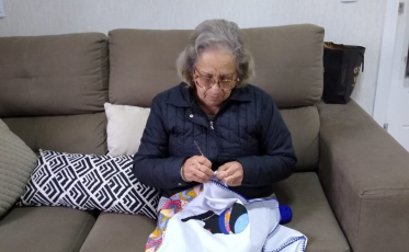 Primeiras entregas de toalhas do Projeto Tramas Solidárias