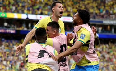 Brasil vira nos acréscimos, elimina o Japão e avança para as oitavas na Copa do Mundo 