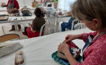 Afasc: Oficina de mosaico desenvolve potencialidades e revela talentos