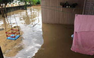 Forte chuva localizada alagou Lauro Müller