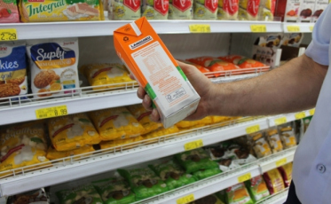 Vigilância Sanitária alerta para cuidados com alimentos vencidos no verão