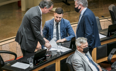 Aprovado PL que exige conclusão de desapropriações para o início de obras