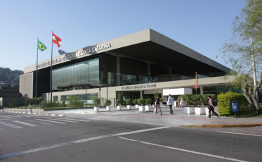 Secretário estadual da Saúde pede mais responsabilidade dos municípios 