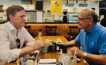 Plenário: A conversa de Dário com Alckmin