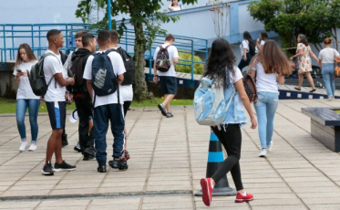 Educação informa datas de matrícula e rematrícula na rede estadual em 2022