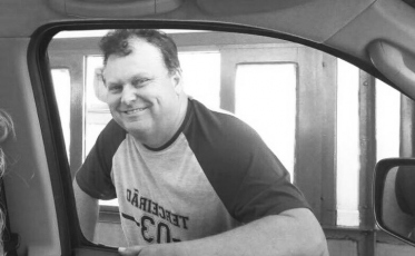 Alunos prestam homenagem a professor morto em acidente na SC-108